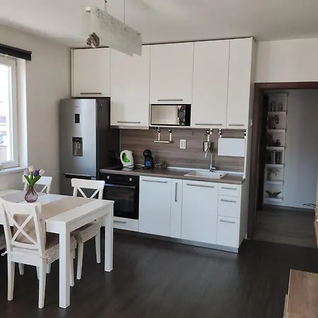 Happy & Free Breakfast - Mladost