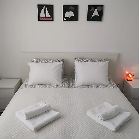 Apartman Happy & Free Breakfast - Mladost *